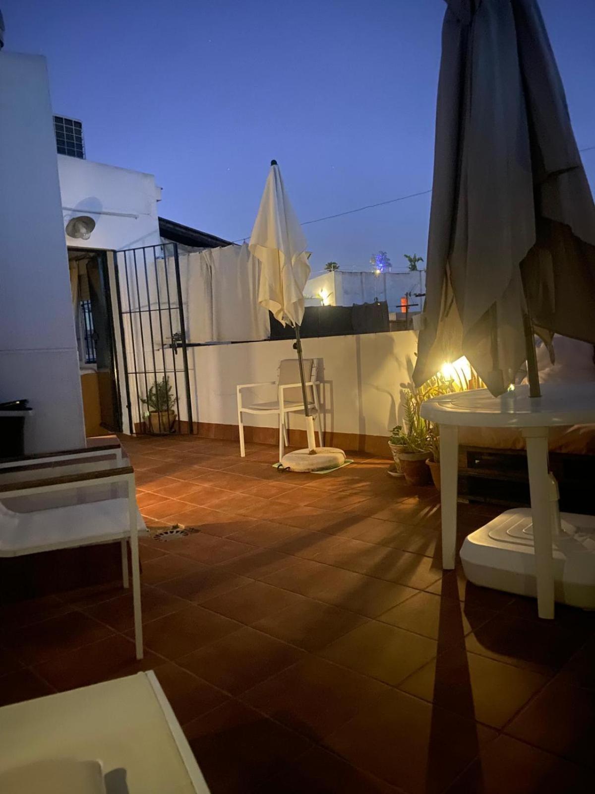 セビリアDuplex With Terrace Santa Rufinaアパートメント エクステリア 写真
